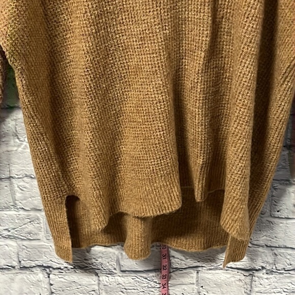 Free People Tan Sweater - Picture 4 of 11